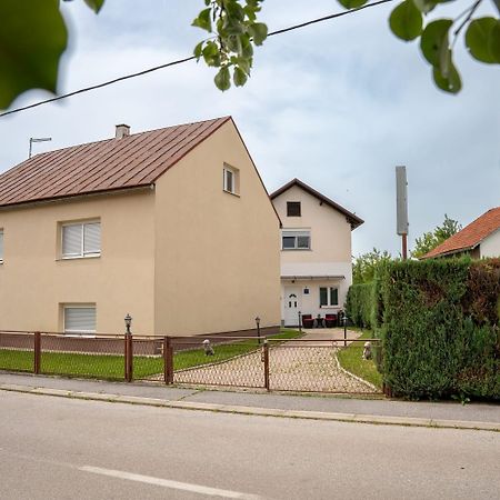 Apartman Mihovil Gospić Kültér fotó