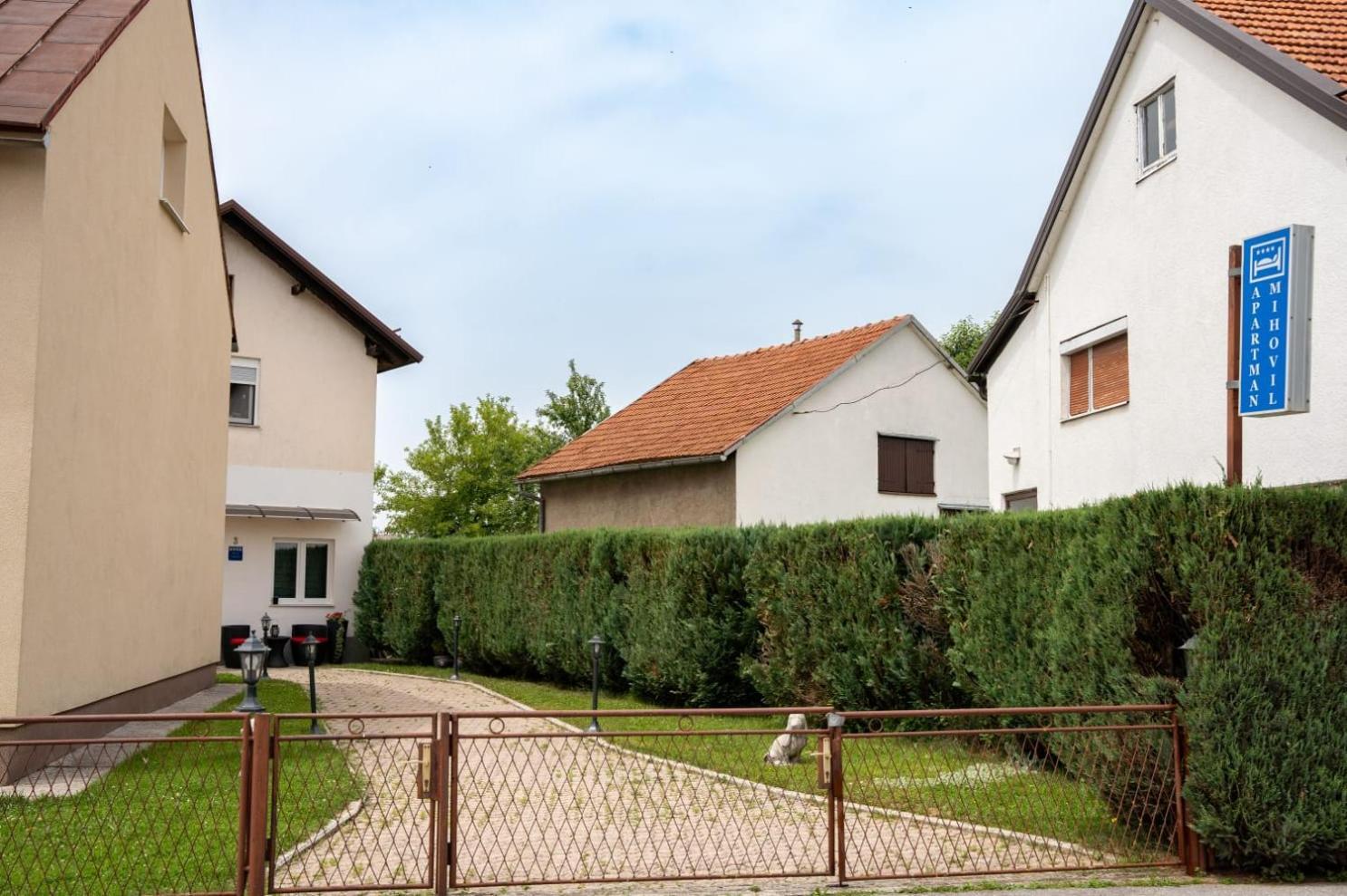 Apartman Mihovil Gospić Kültér fotó